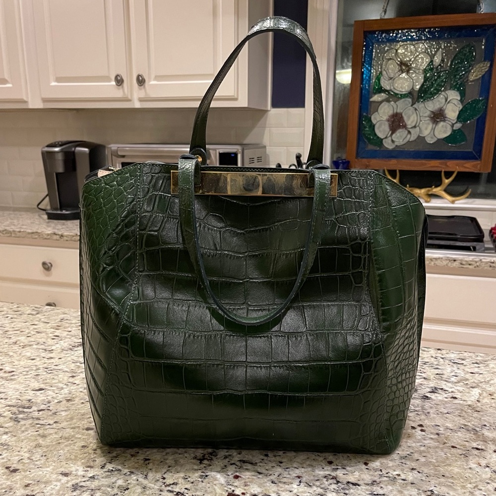 COPY - Alberta Di Canio green crocodile purse